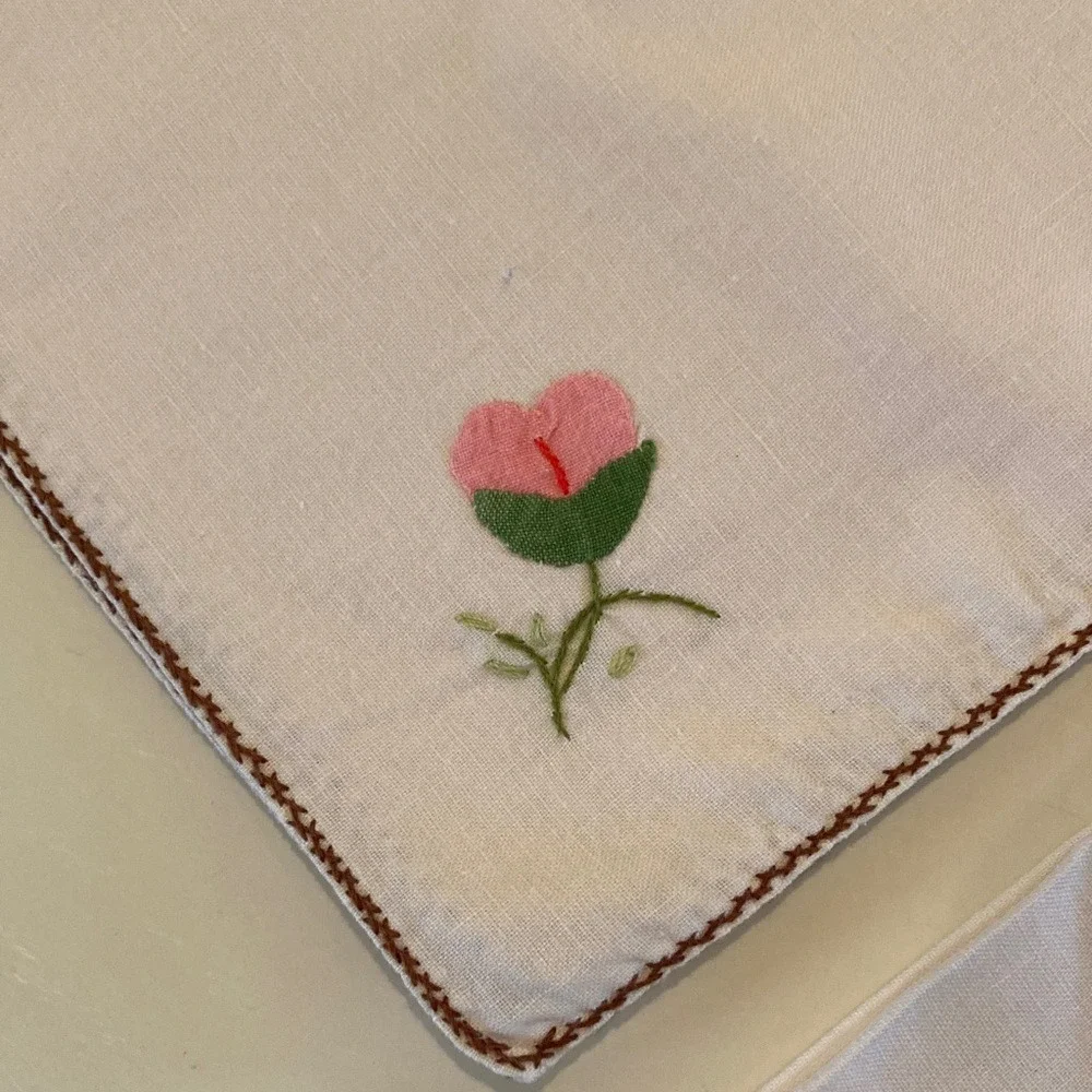 Hand Embroidered Set of 4 Light‎ Tan Cloth Napkins Pink Flower Cottagecore 15x15